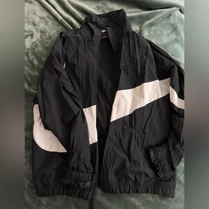 Nike wind classic jacket